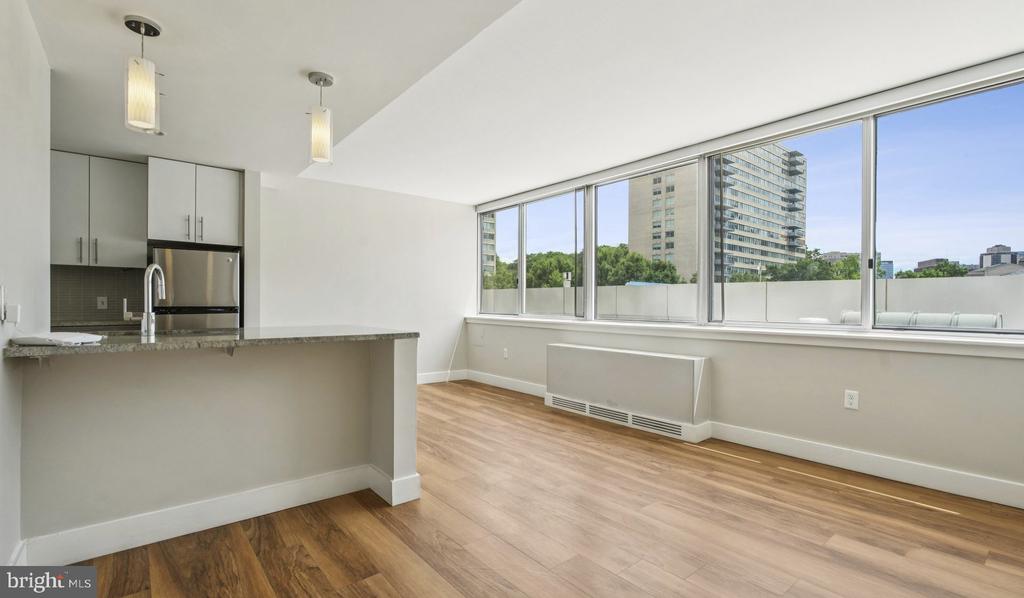 2200 BENJAMIN FRANKLIN PARKWAY 1B-E1506