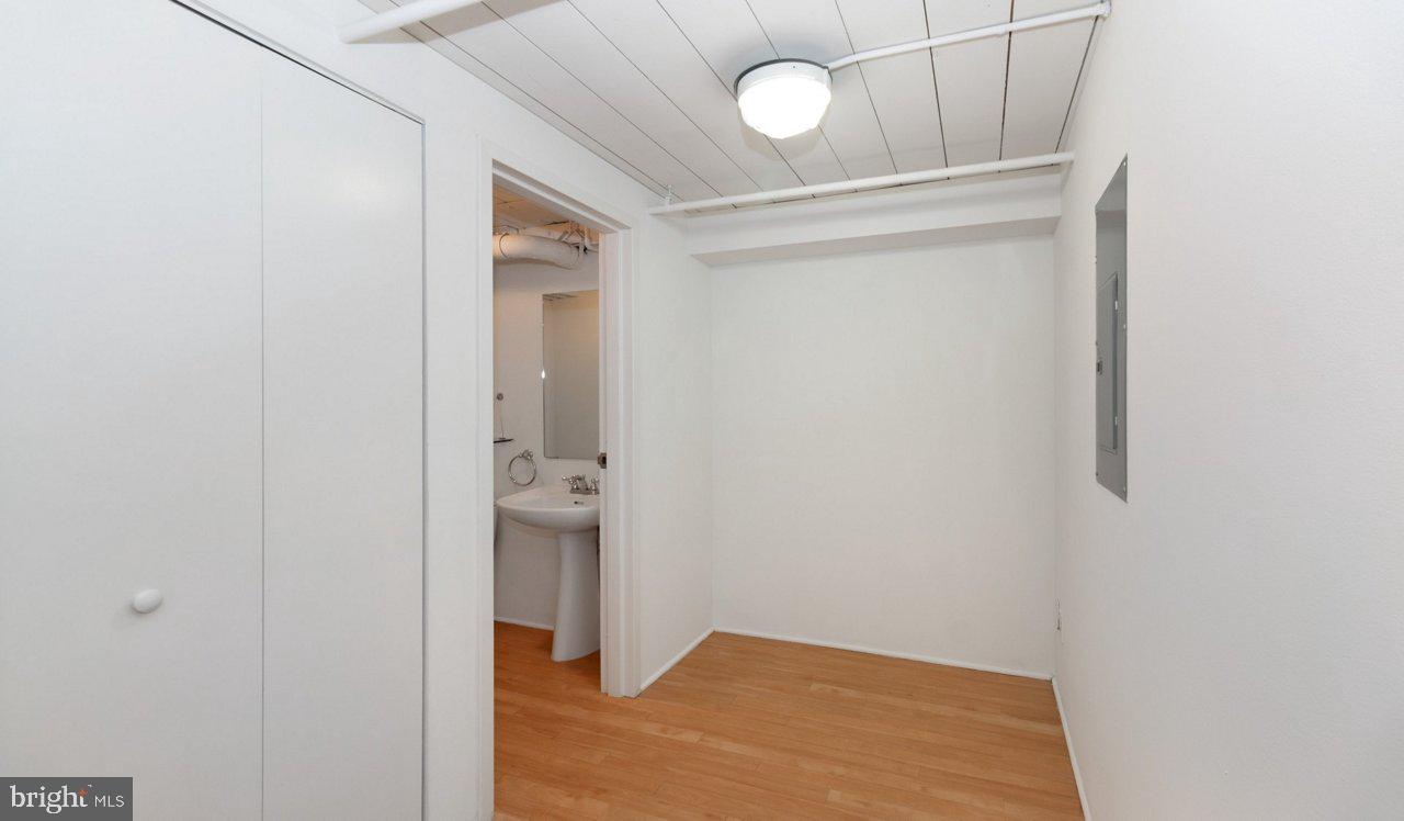 2300 WALNUT STREET 0B-304