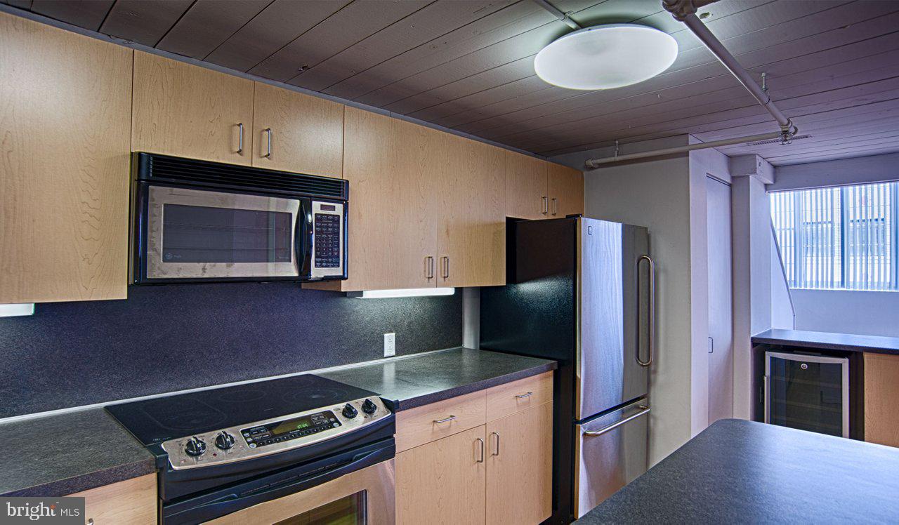 2300 WALNUT STREET 0B-304