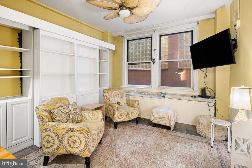 1324 LOCUST STREET 622