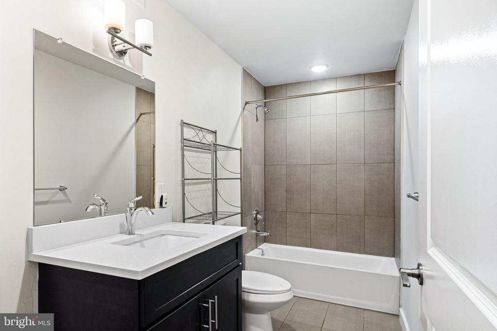 1839 N 6TH STREET 00 2