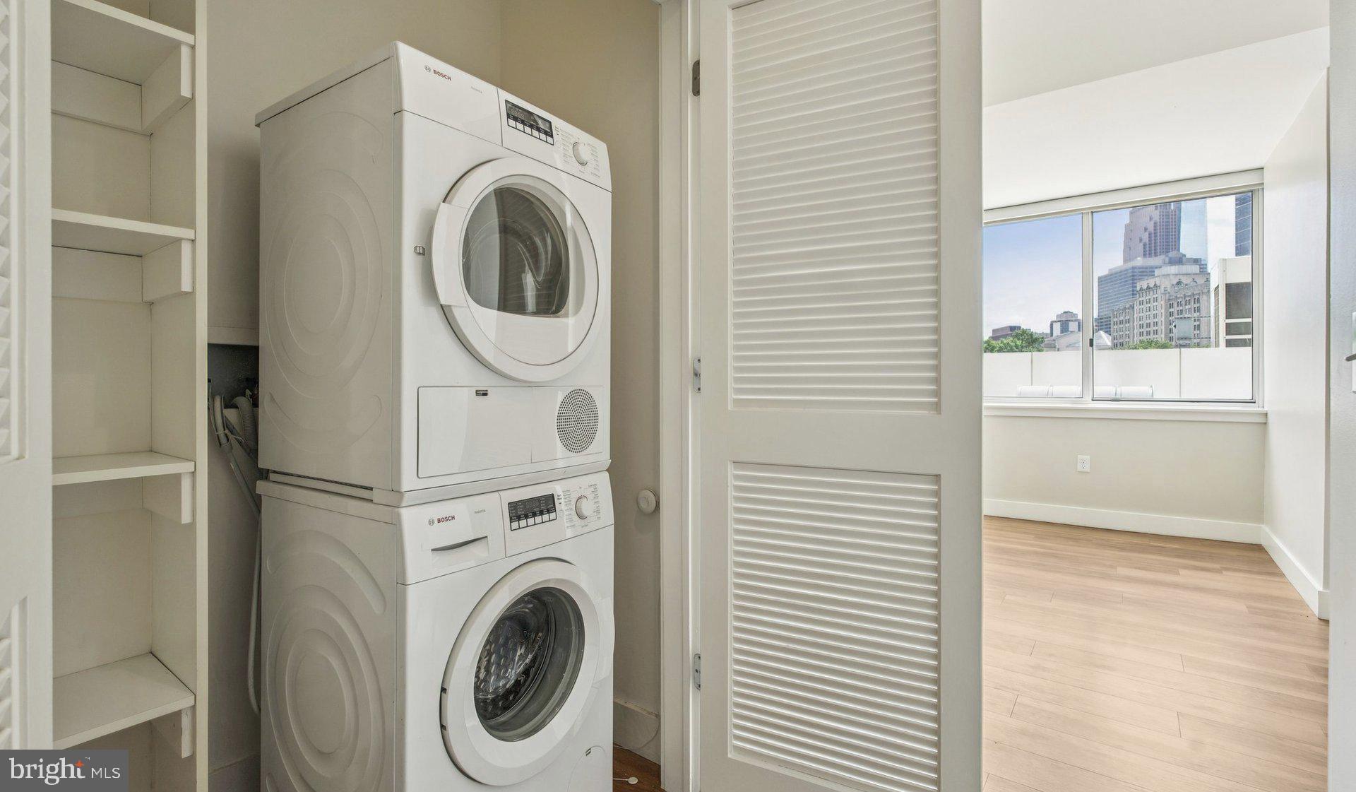 2200 BENJAMIN FRANKLIN PARKWAY W0403