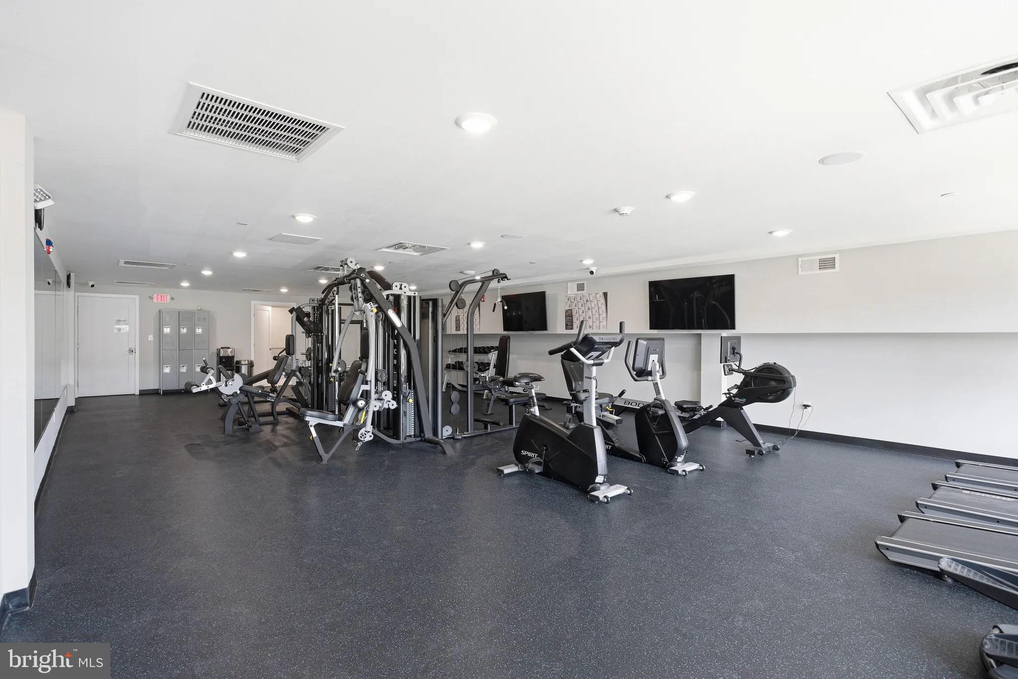 1000 W GIRARD AVENUE 335