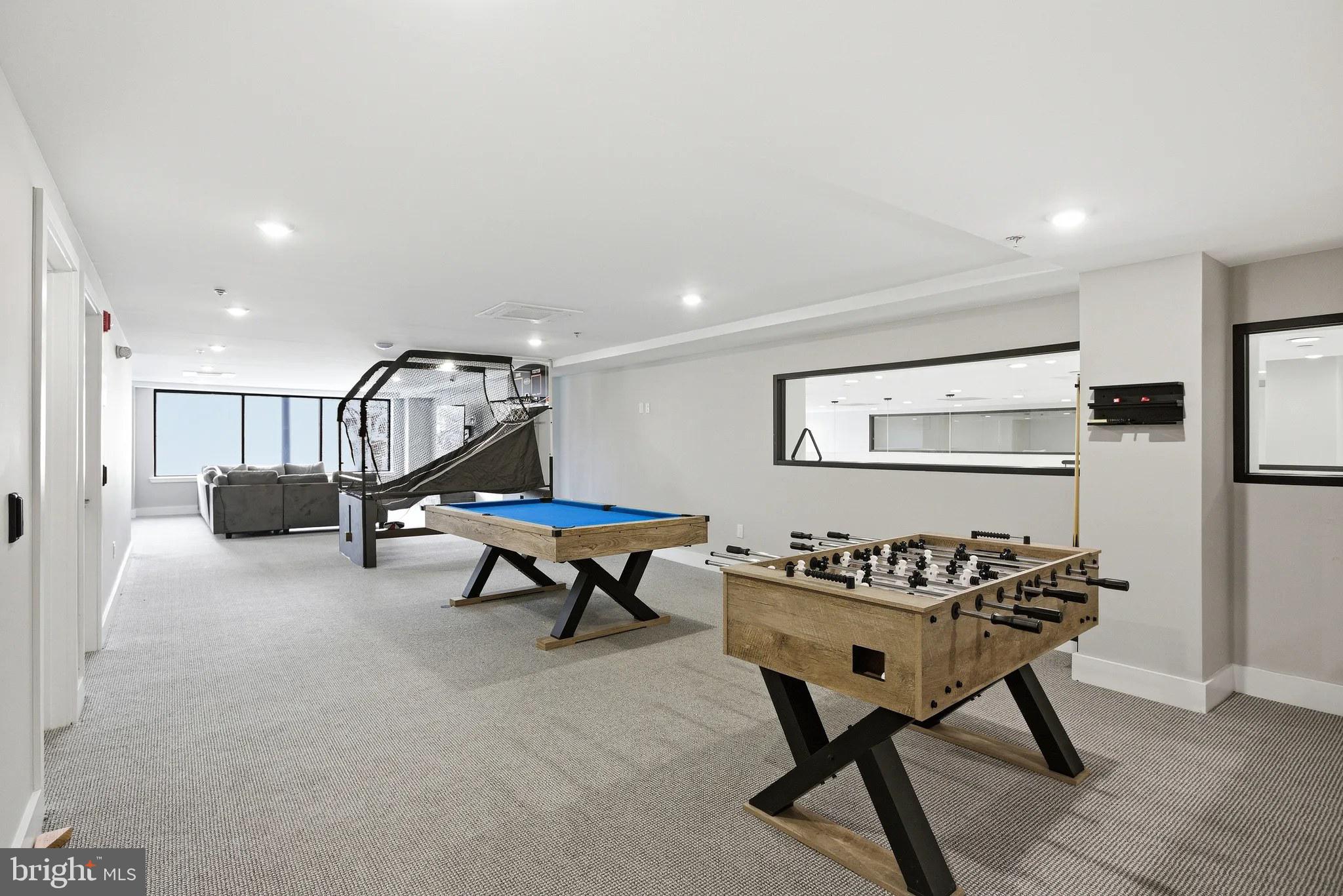 1000 W GIRARD AVENUE 335