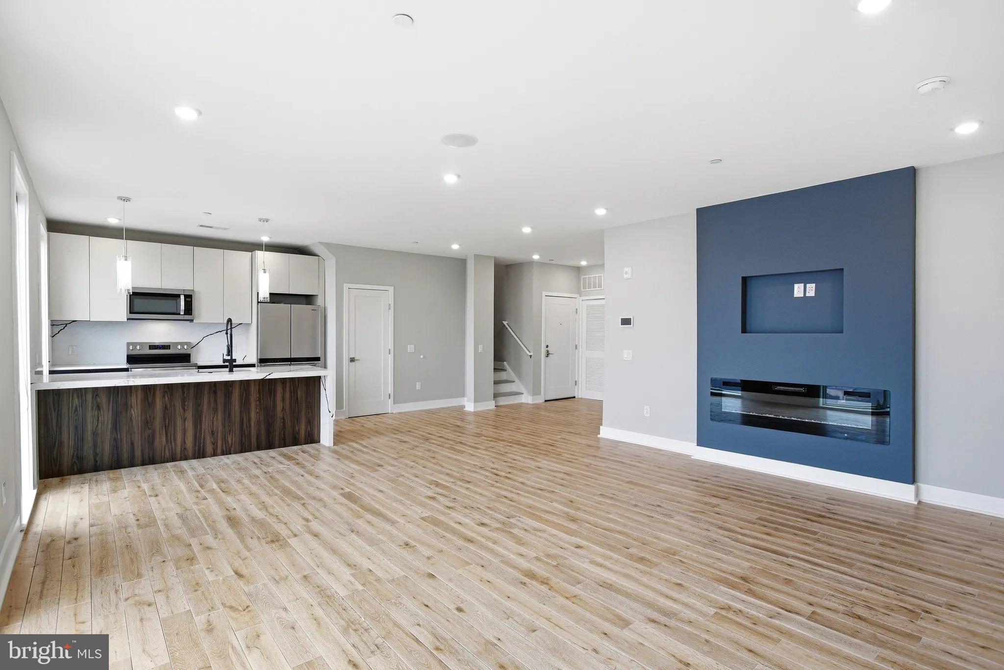 1000 W GIRARD AVENUE 351