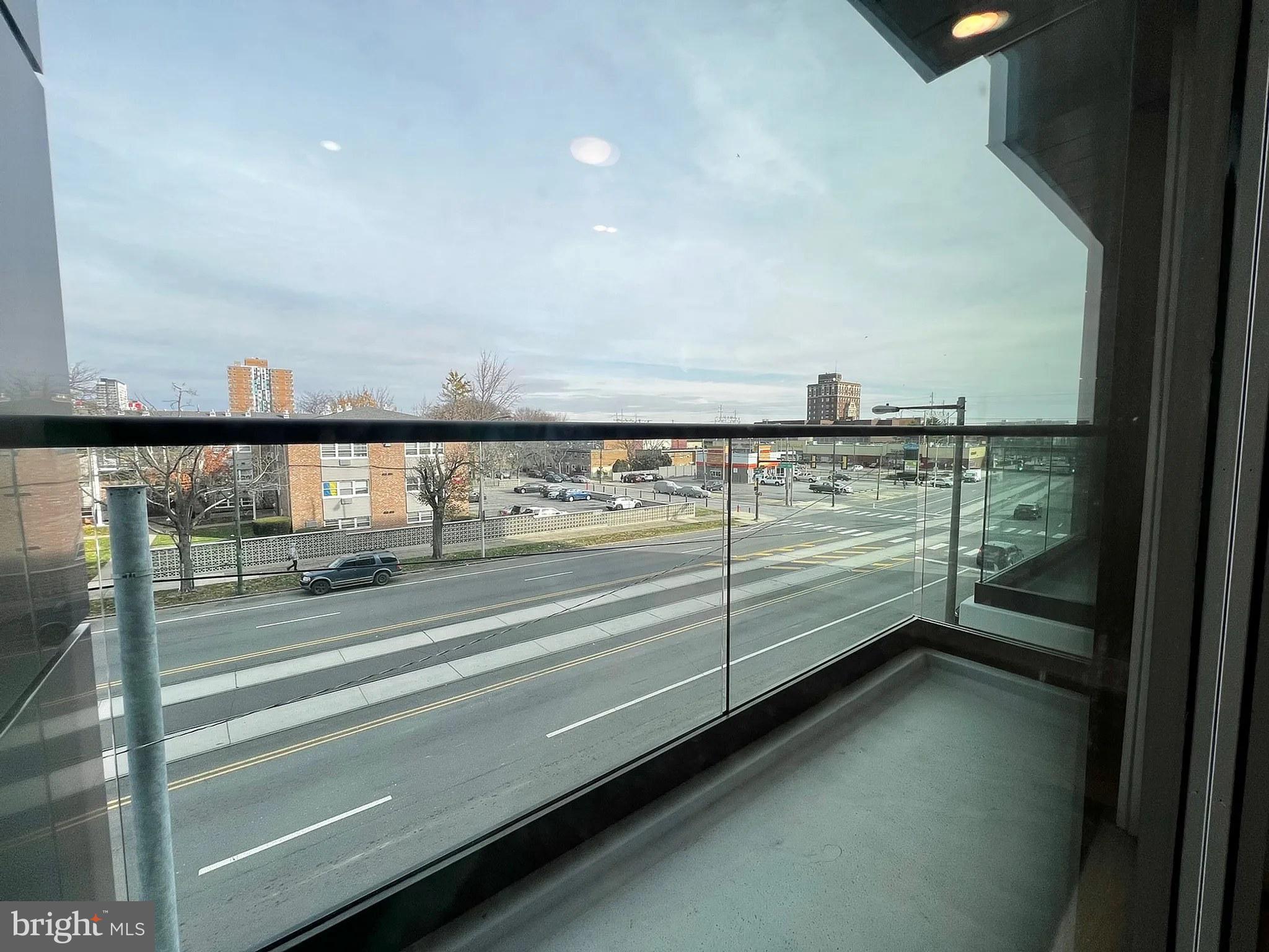 1000 W GIRARD AVENUE 645