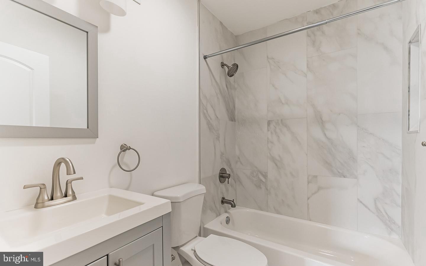 1818 DICKINSON STREET