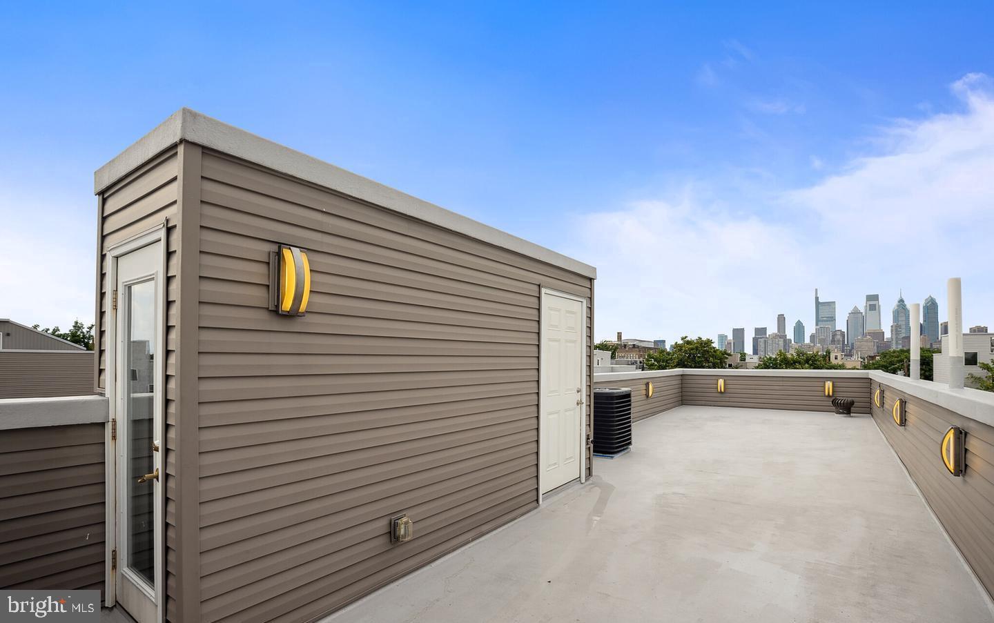 1818 DICKINSON STREET