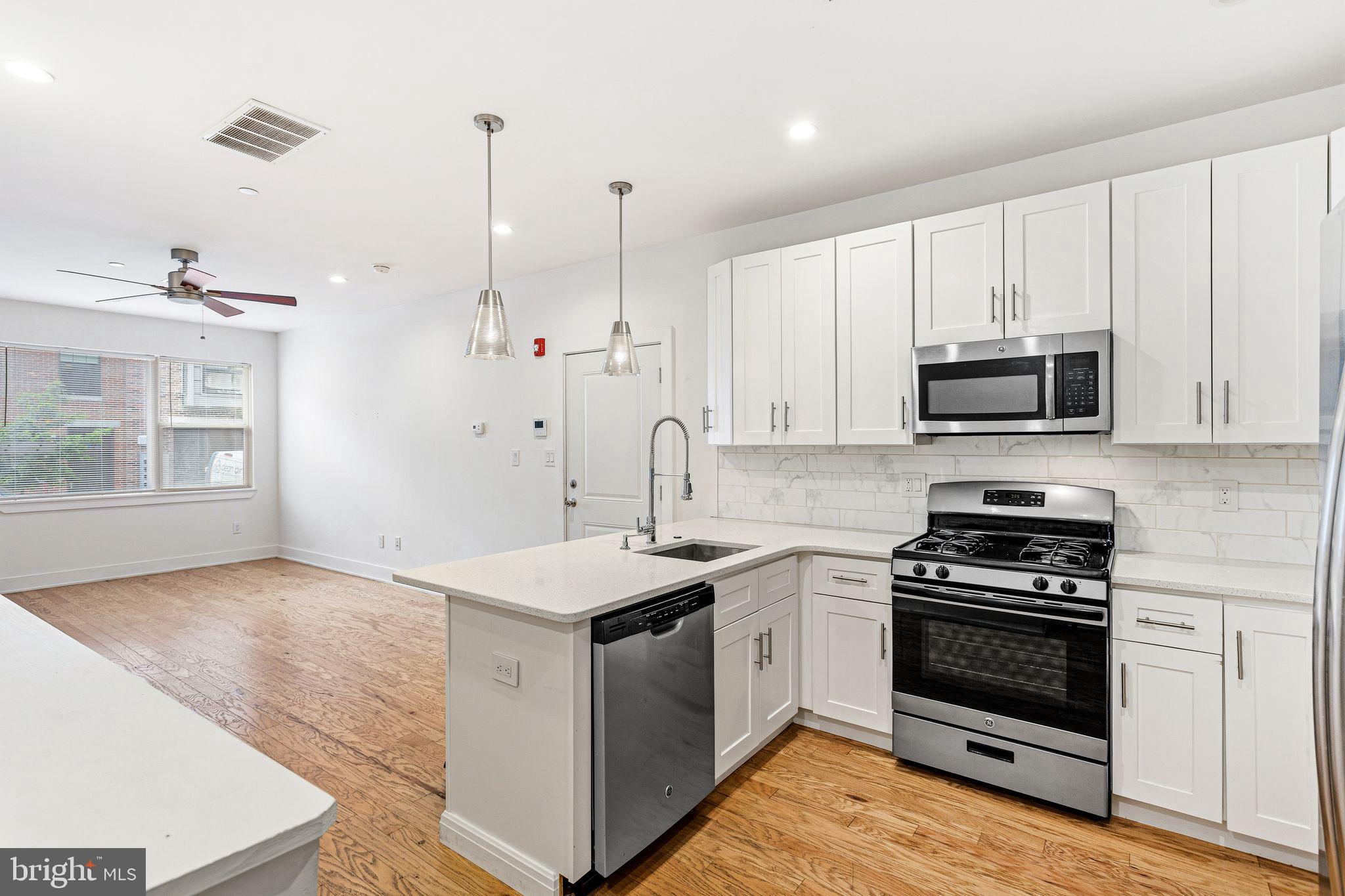 1527 N 7TH STREET 1