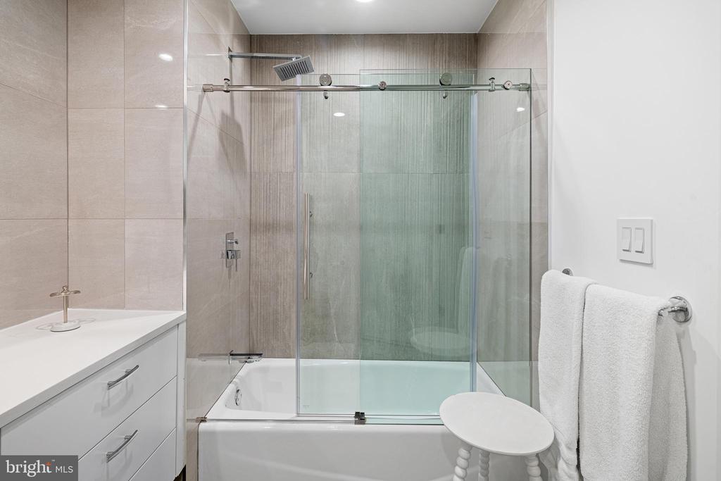 1352 SOUTH STREET 500
