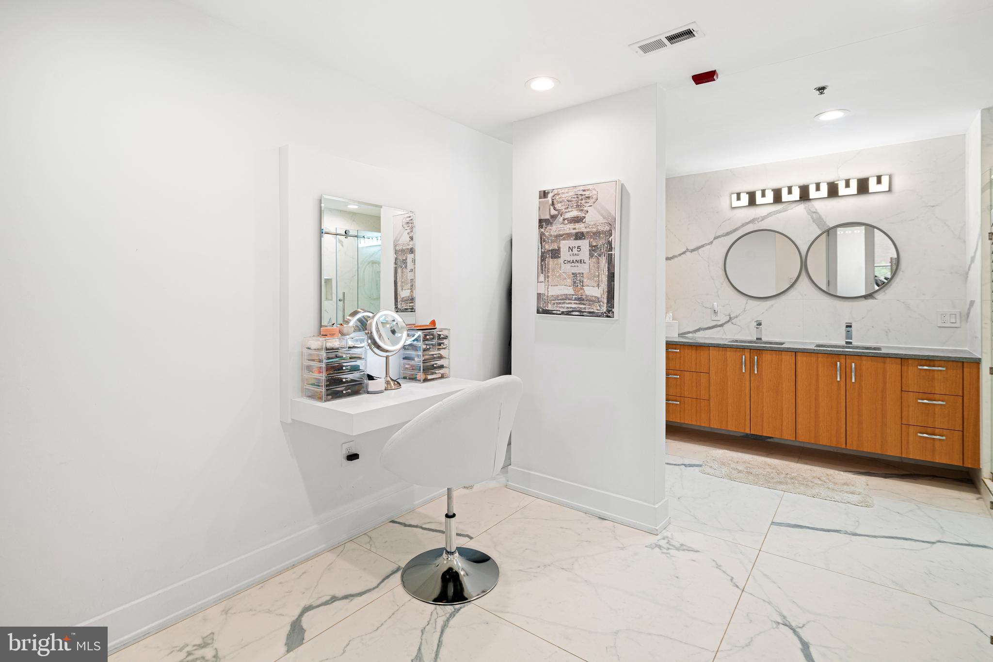 1352 SOUTH STREET 00 500