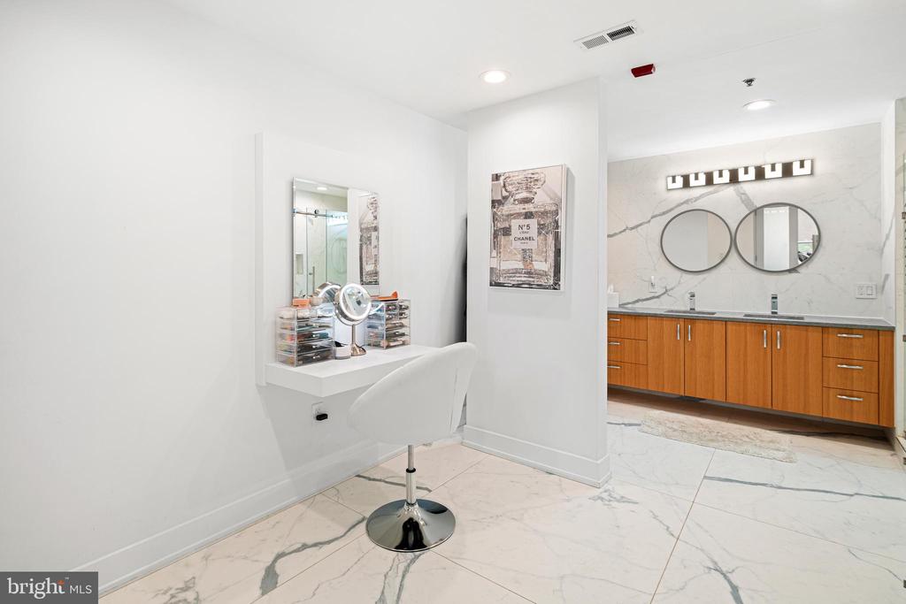 1352 SOUTH STREET 500