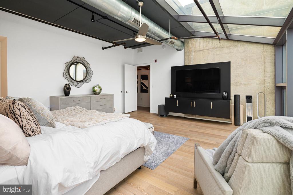1352 SOUTH STREET 500