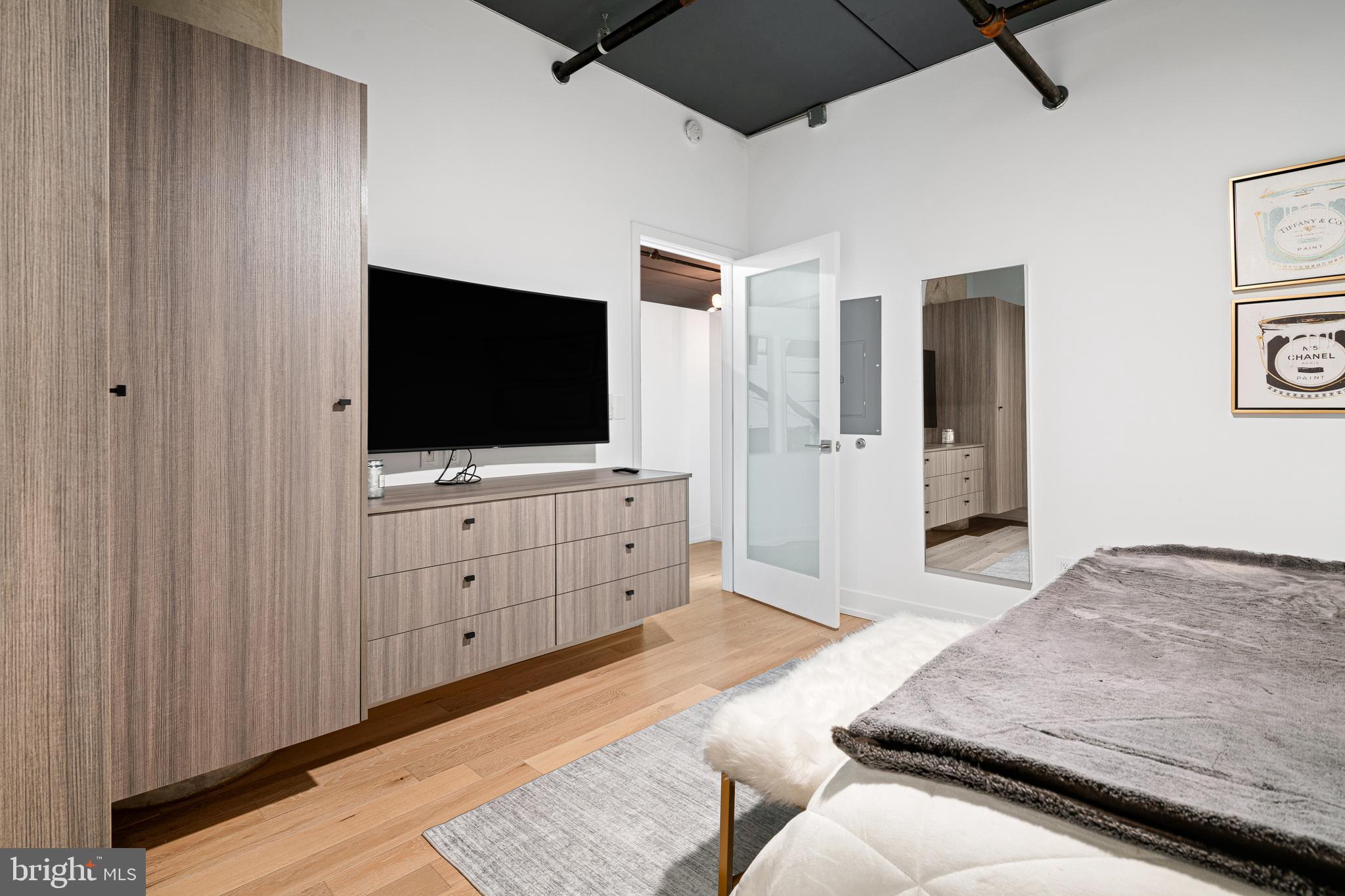 1352 SOUTH STREET 00 500