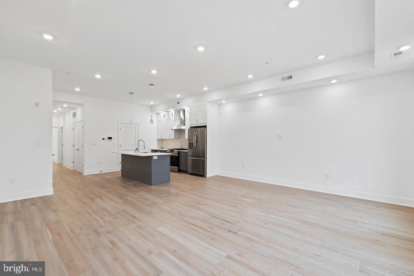 1335 N FRANKLIN STREET 2