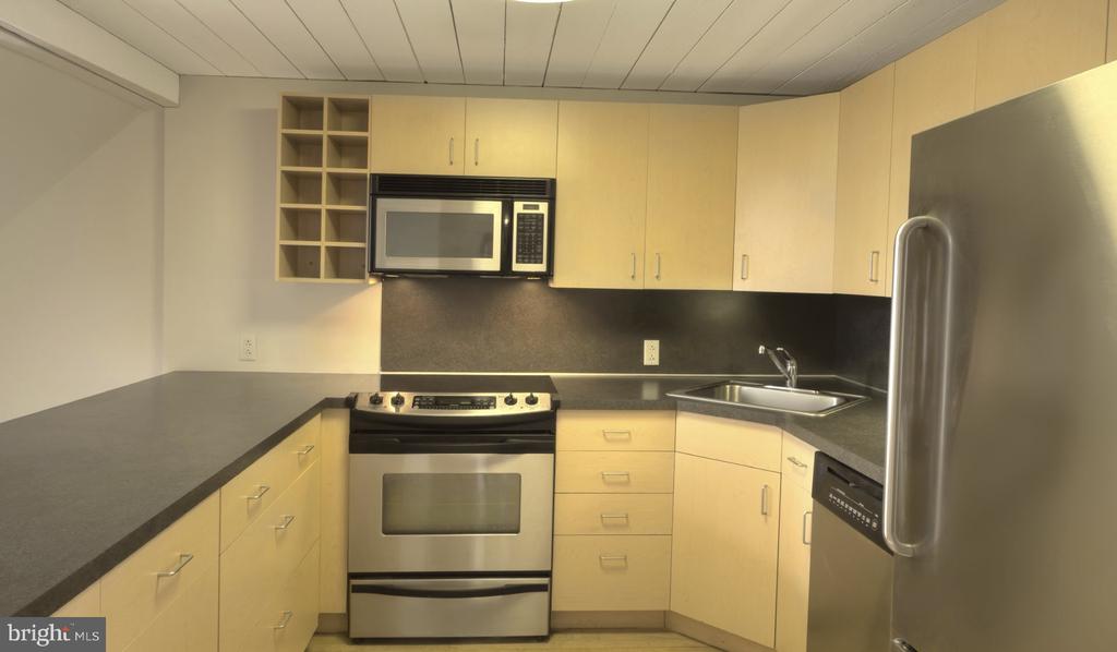 2300 WALNUT STREET 616
