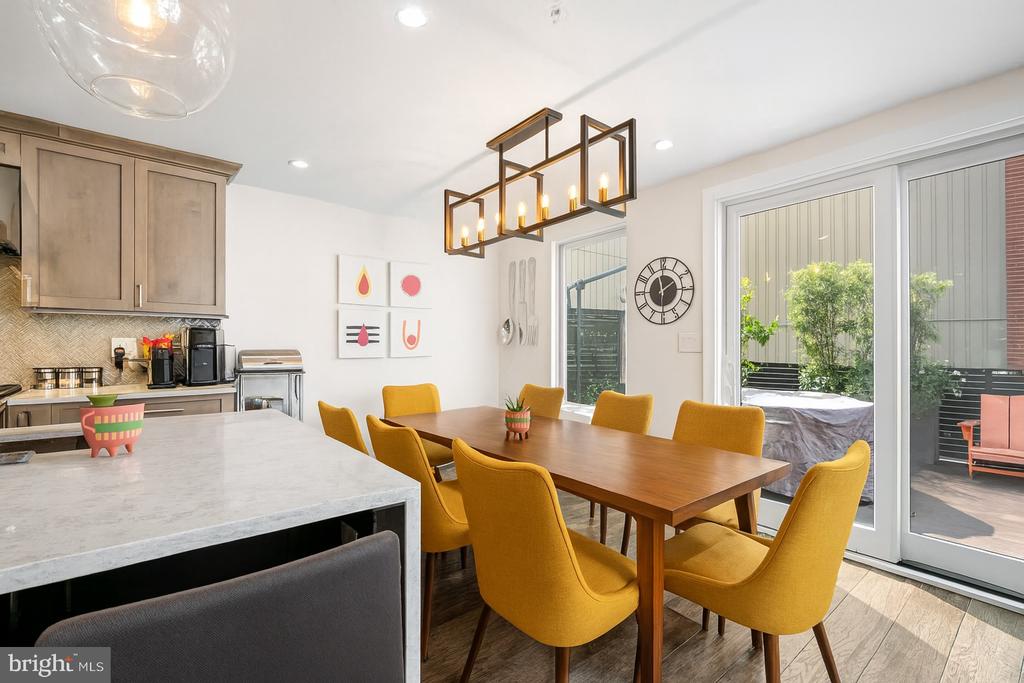 212 N 21ST STREET 1