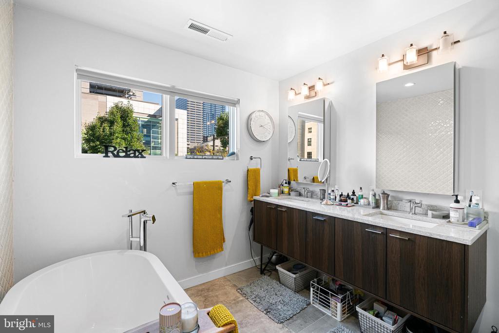212 N 21ST STREET 1