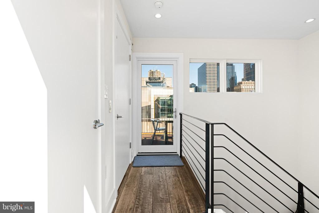 212 N 21ST STREET 1
