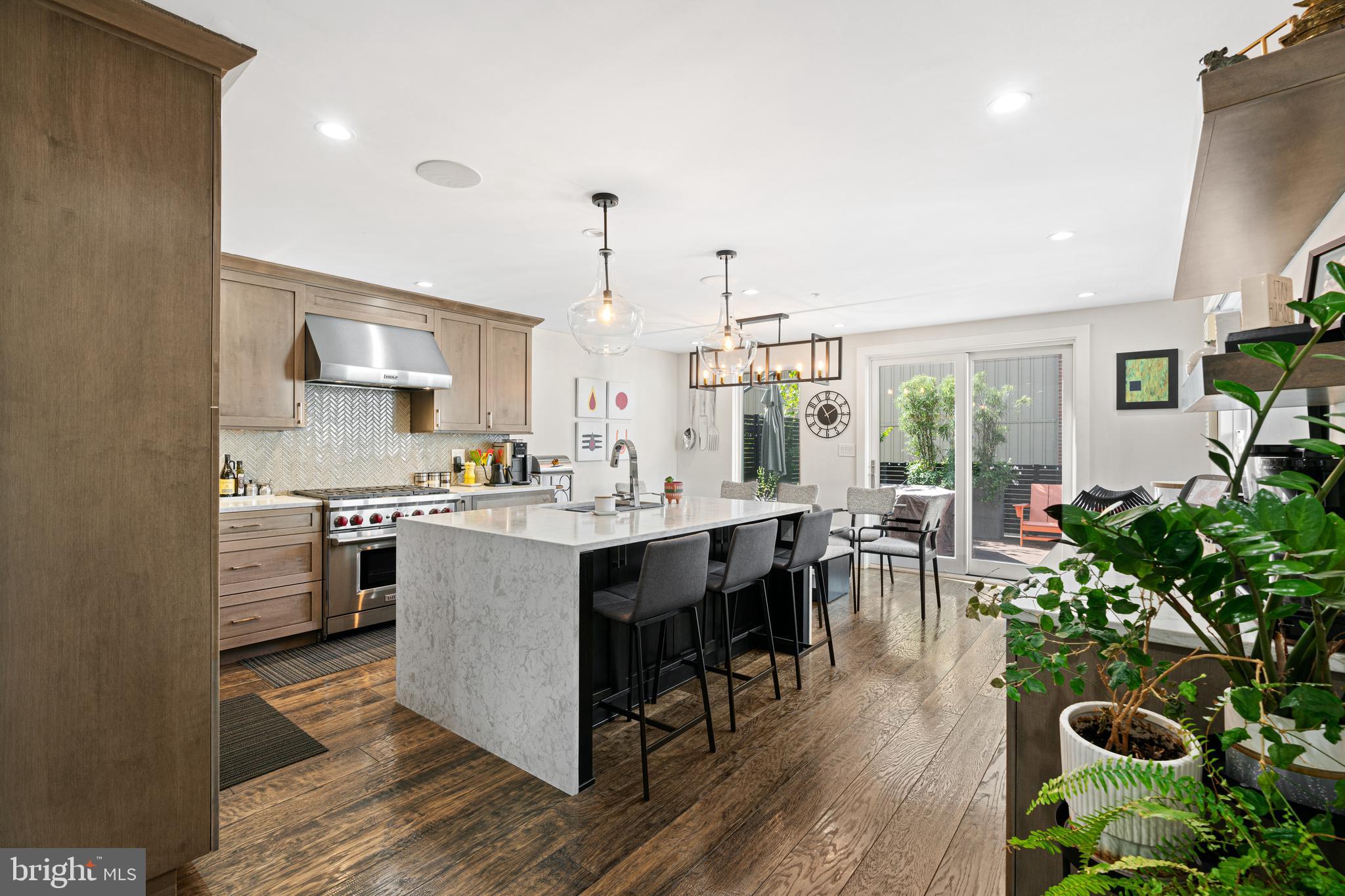 212 N 21ST STREET 1