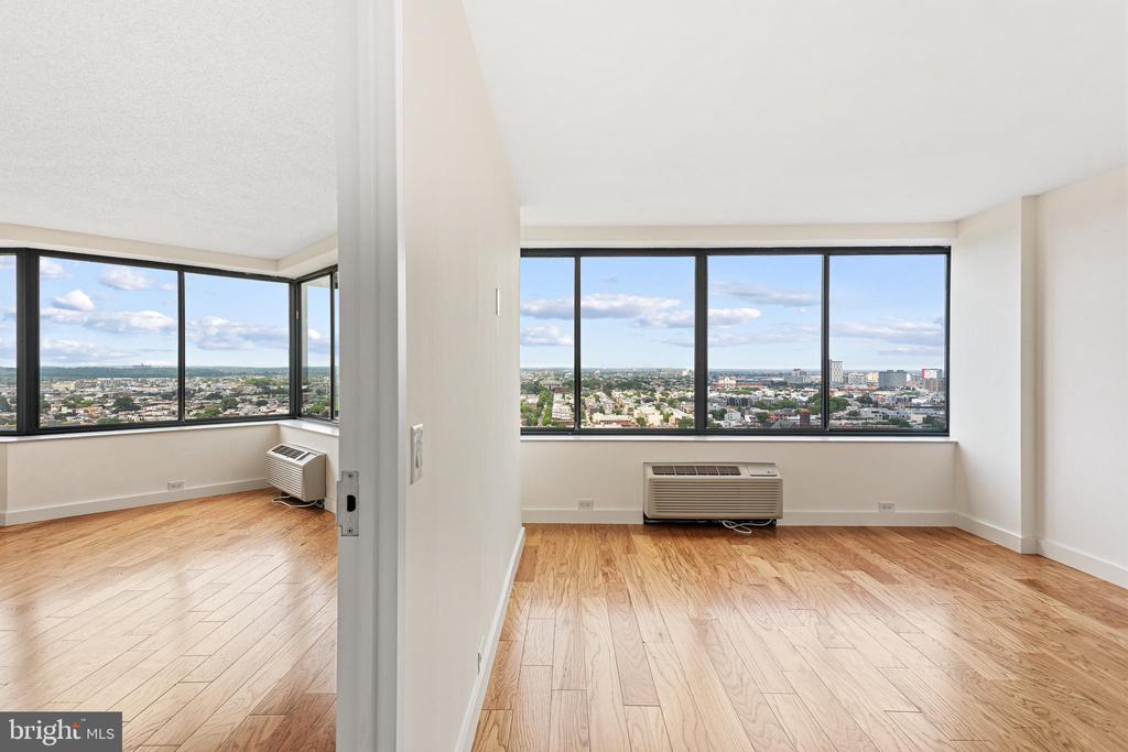 2001 HAMILTON STREET 00 P501