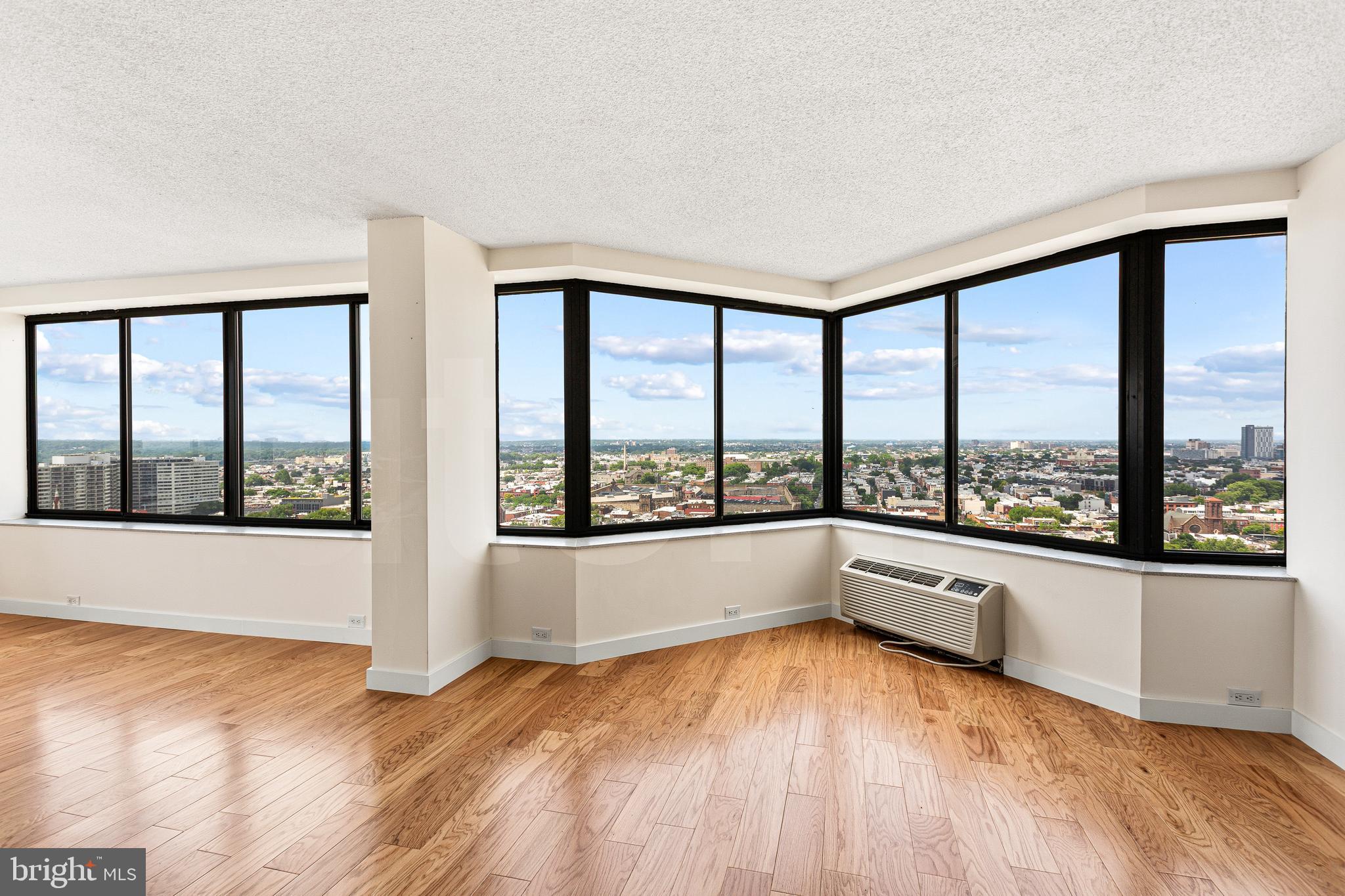 2001 HAMILTON STREET 00 P501