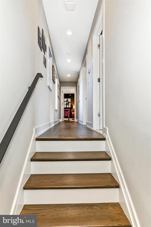 305 GREEN STREET