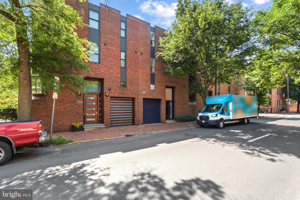 341 S 5TH STREET
