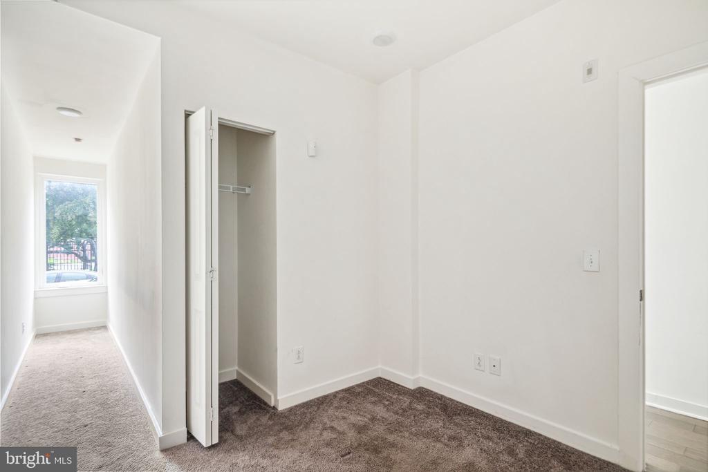 1843 N 6TH STREET Unit: 10