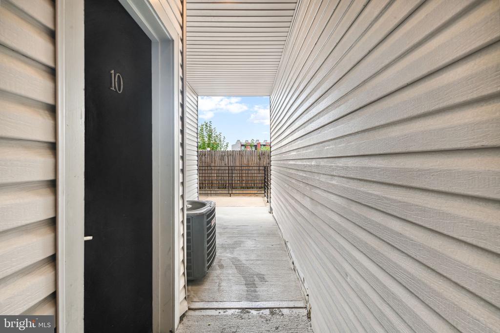 1843 N 6TH STREET Unit: 10