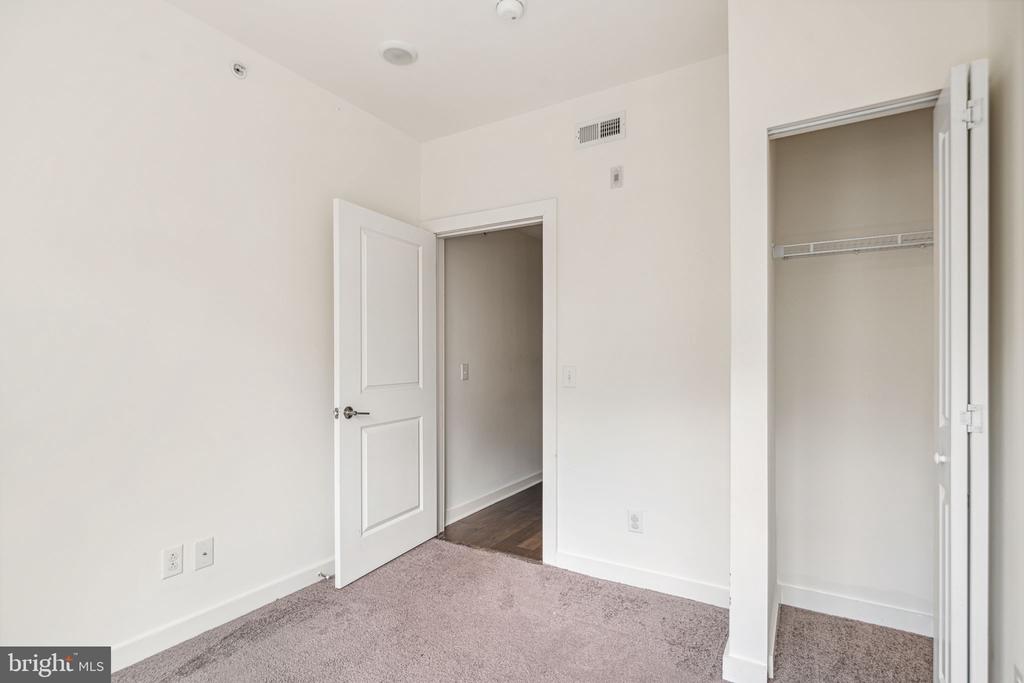 1843 N 6TH STREET Unit: 10