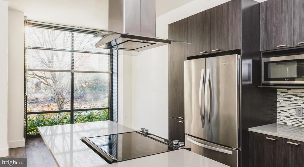 450 N 18TH STREET Unit: 1101
