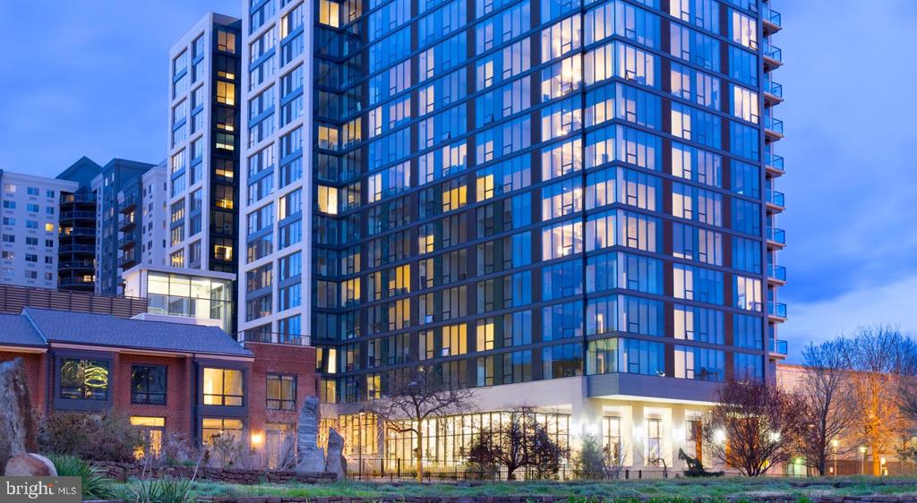 450 N 18TH STREET Unit: 1101