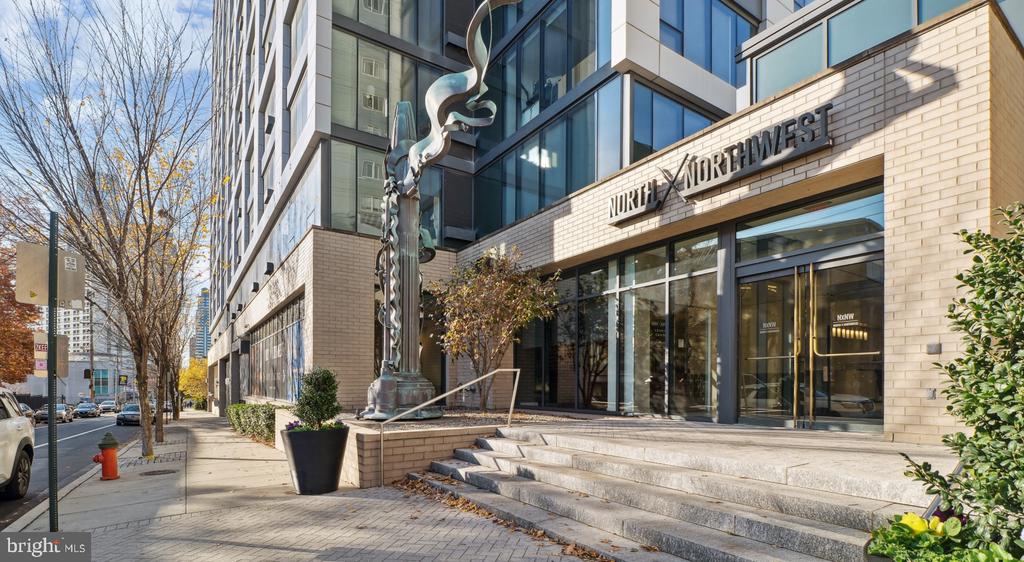 450 N 18TH STREET Unit: 1101