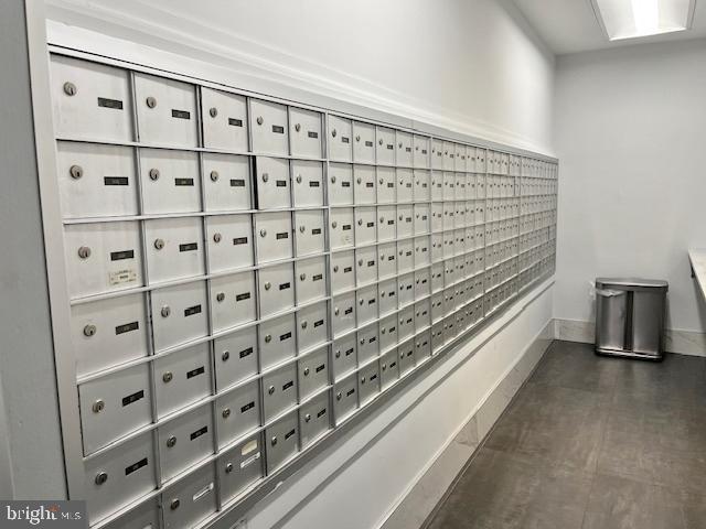 2101 CHESTNUT STREET Unit: 517