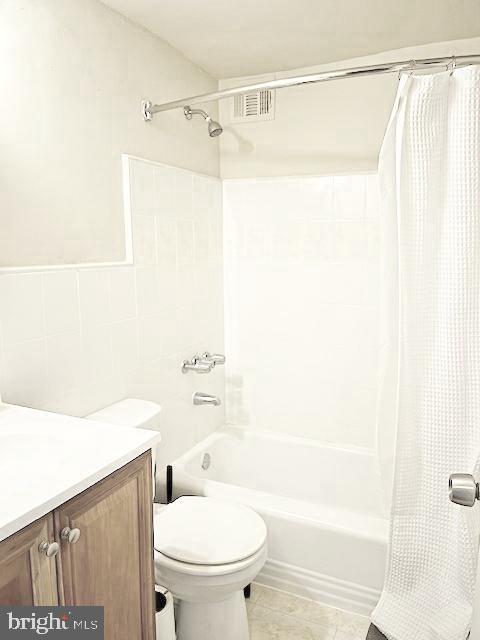 2101 CHESTNUT STREET Unit: 517