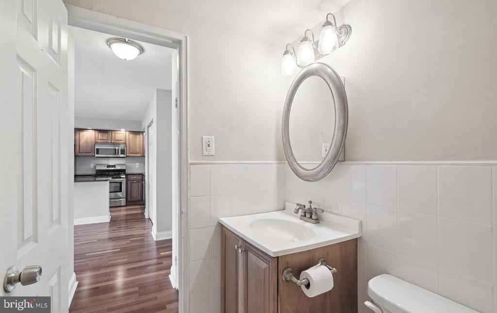 2101 CHESTNUT STREET Unit: 517