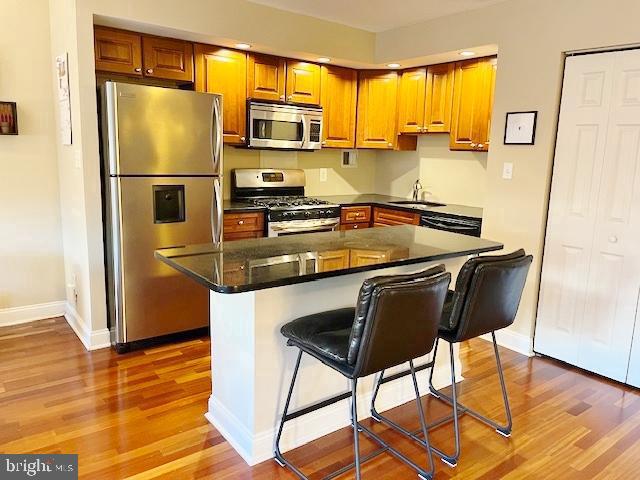 2101 CHESTNUT STREET Unit: 517