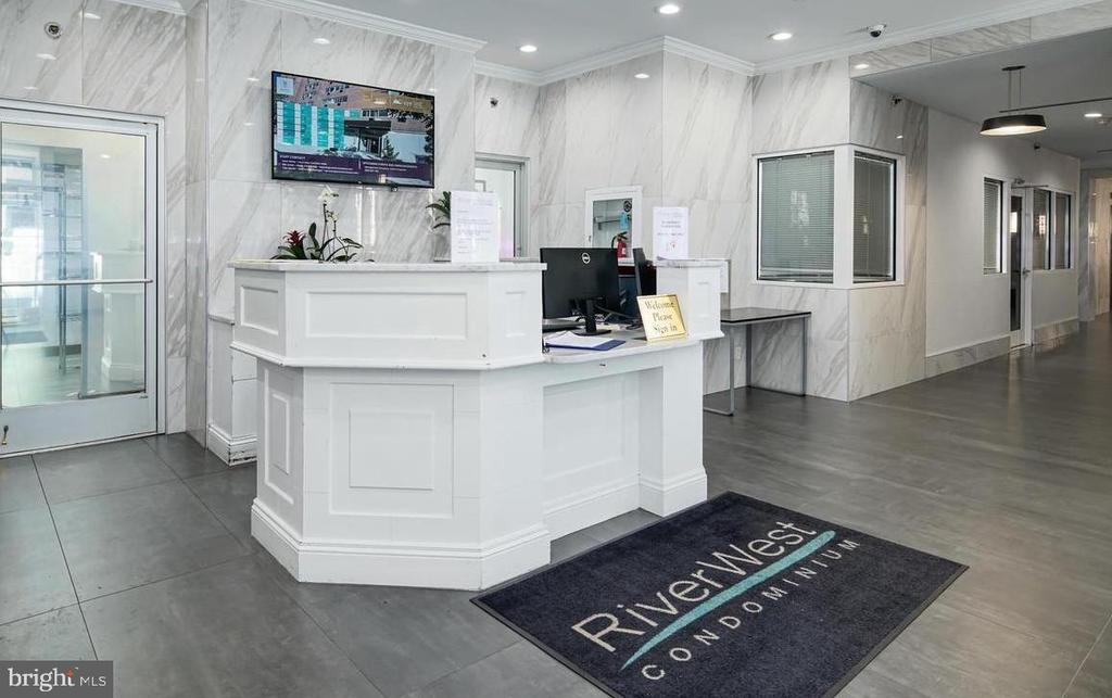 2101 CHESTNUT STREET Unit: 517