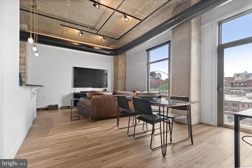 113 N BREAD STREET Unit: 3H6