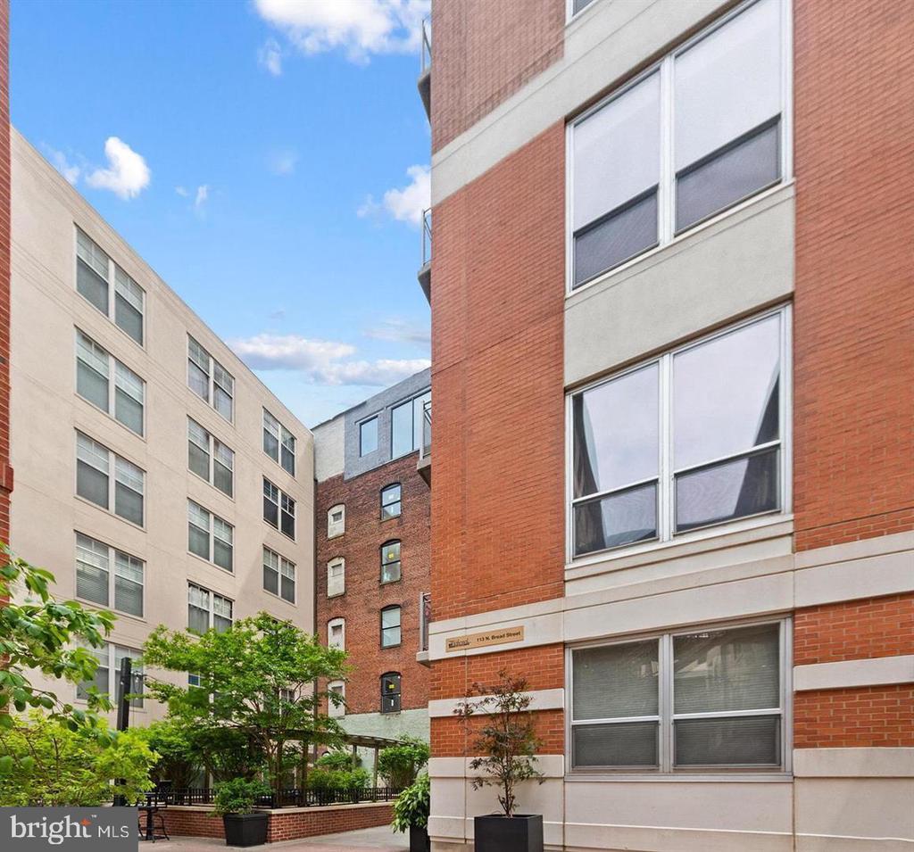 113 N BREAD STREET Unit: 3H6