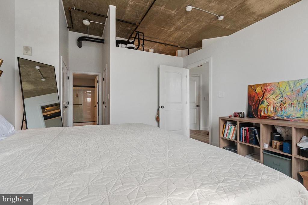 113 N BREAD STREET Unit: 3H6