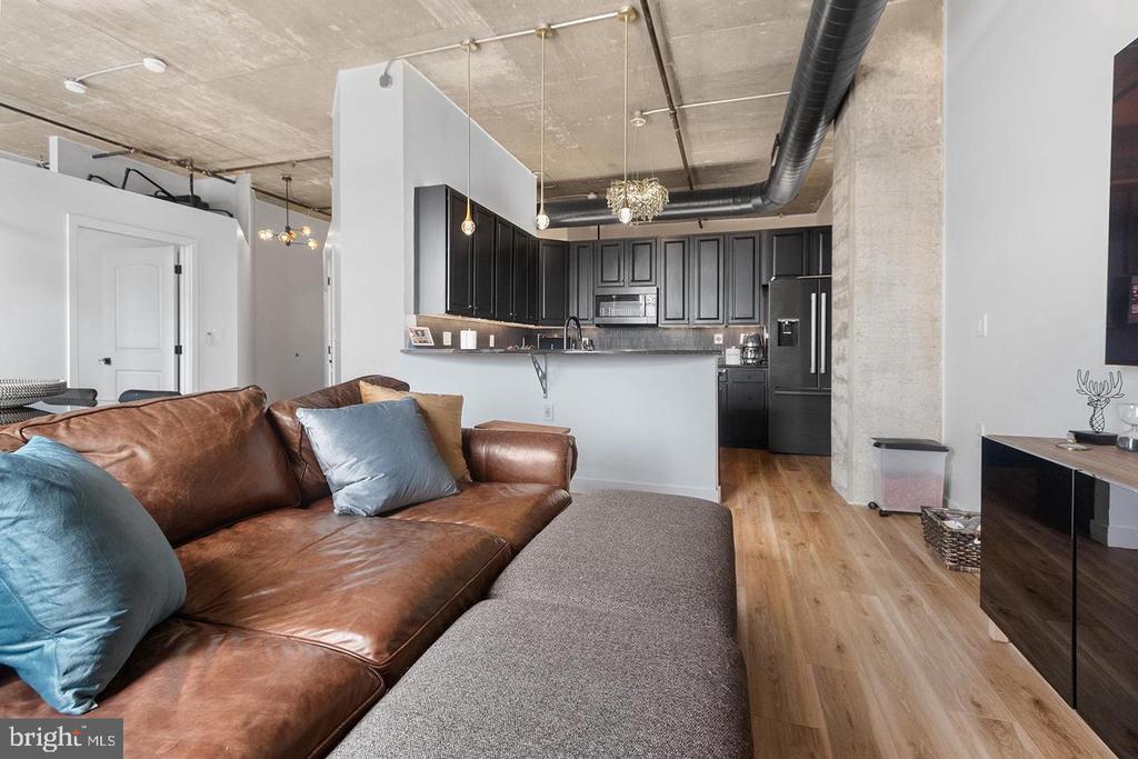 113 N BREAD STREET Unit: 3H6