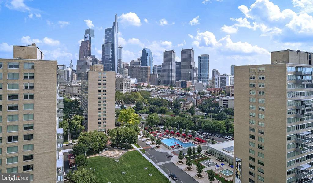 2200 BENJAMIN FRANKLIN PARKWAY Unit: E1111