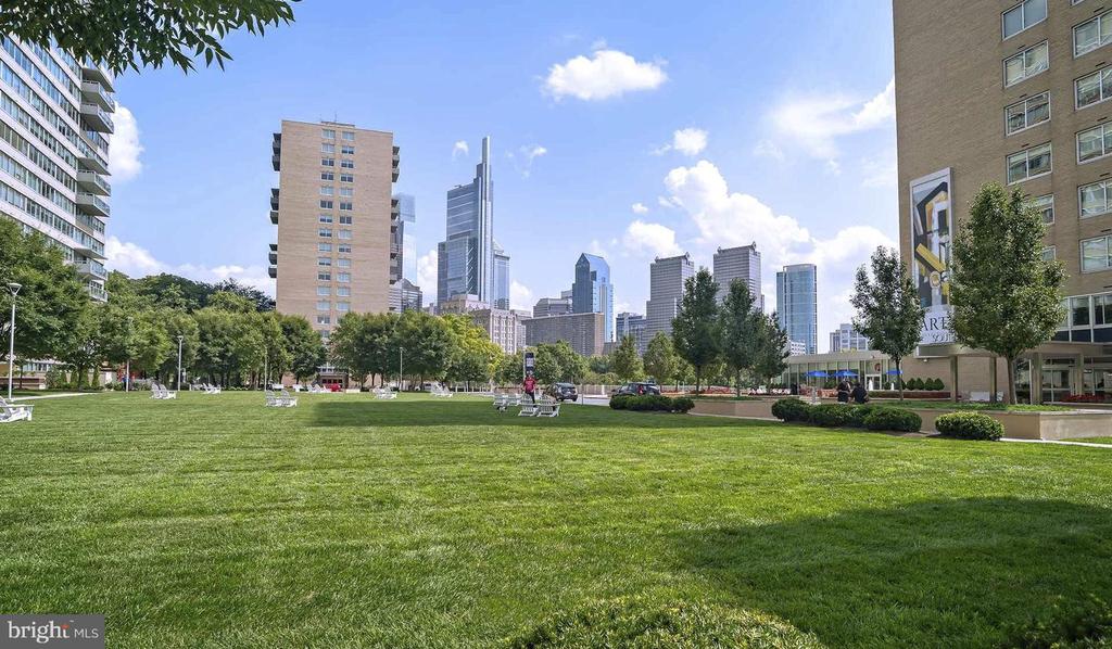 2200 BENJAMIN FRANKLIN PARKWAY Unit: E0815