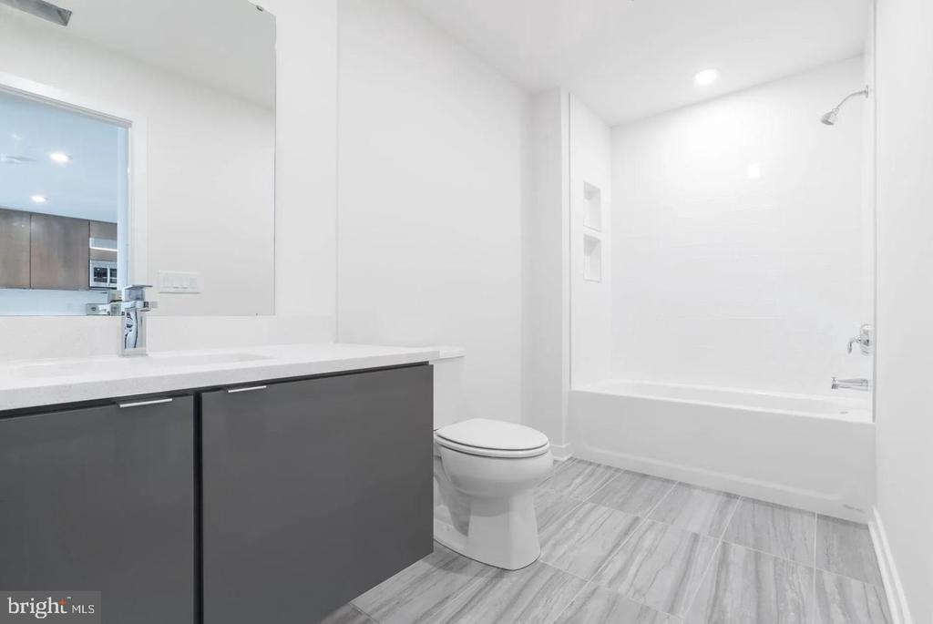 2501 WASHINGTON AVENUE Unit: 308