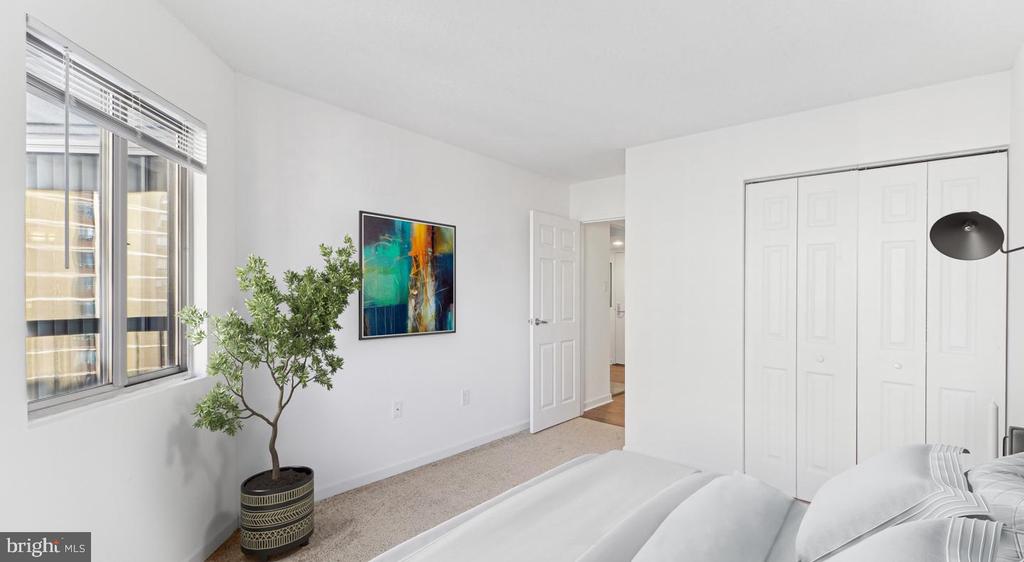 450 N 18TH STREET Unit: 0831