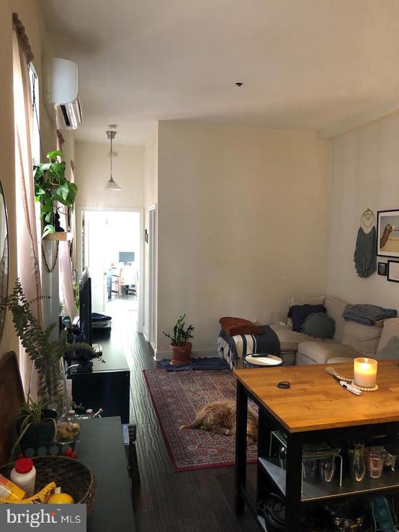 1832 GREEN STREET Unit: 2R