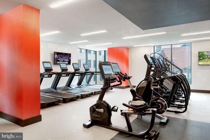 210 S 12TH STREET Unit: 20M