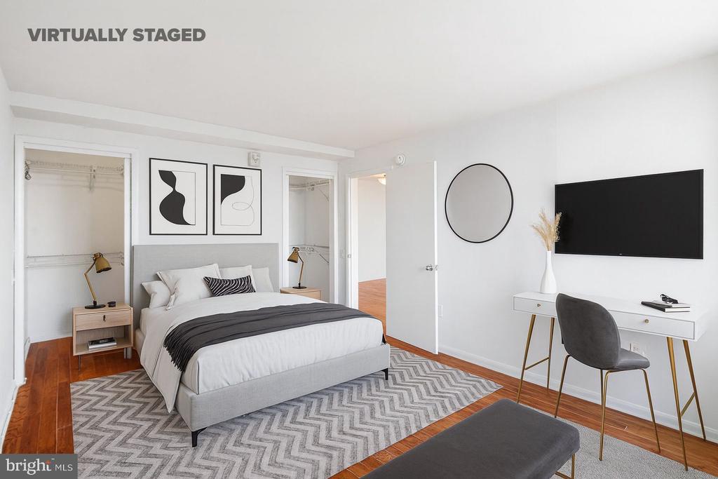 1420 LOCUST STREET Unit: 33R